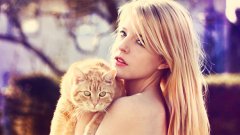 Аналогиите между котката и жената са такава баналност, че не е далеч от нея до пошлостта