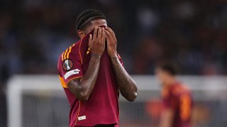 Рома връща крило на Астън Вила