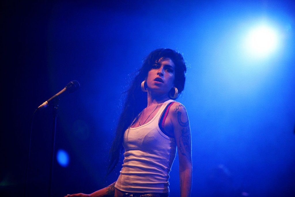 1280px-Amy_Winehouse_f5104871