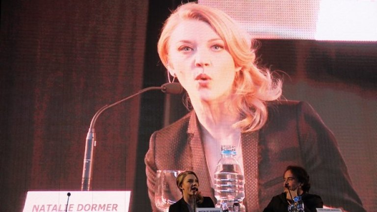 Натали Дормър от "Игра на тронове" по време на пресконференция