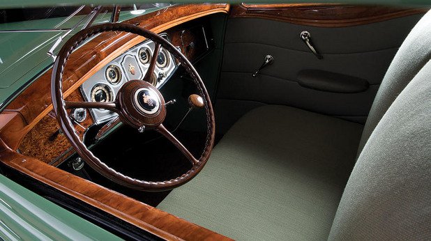 Реставрацията на този Packard е продължила почти 40 години