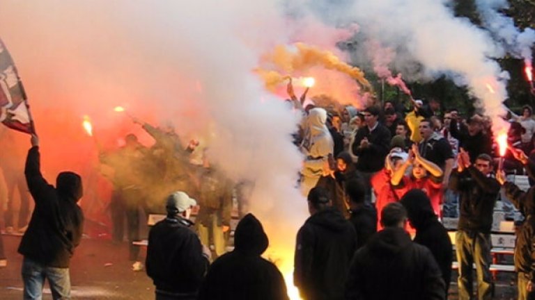 Близо 300 фена на ЦСКА организираха поредния протест срещу ръководството на клуба