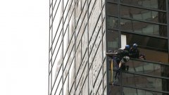 Американец изкачи небостъргач, за да се срещне с Тръмп