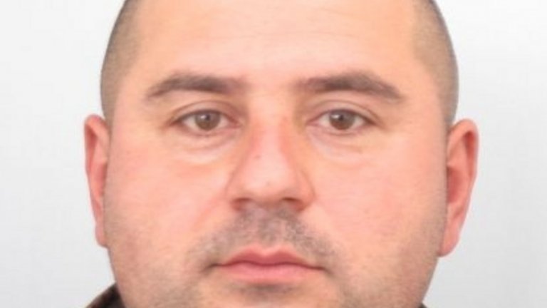 Заподозреният за убийството все още не е задържан