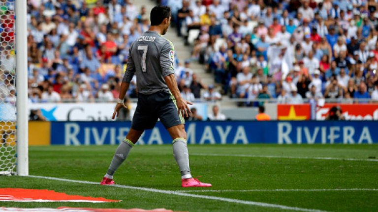 Кристиано Роналдо 
Португалецът стана рекордьор по голове в историята на Реал (Мадрид), изпреварвайки Раул като голмайстор №1. Роналдо отбеляза цели 11 гола в групите на Шампионската лига, с което стана и най-резултатният футболист в тази фаза на турнира, като продължава да държи рекорда и за най-много отбелязани голове в Шампионската лига. През 2015-а Роналдо се превърна и във водещ реализатор на европейските първенства (включително и квалификации), изпреварвайки Йон Дал Томасон и Хакан Шукур.
