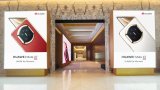 Huawei показа в Дубай най-новия си сгъваем смартфон и още много