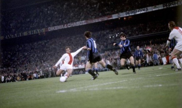 Аякс, сезон 1971/72 Холандците побеждават Интер с 2:0 на финала