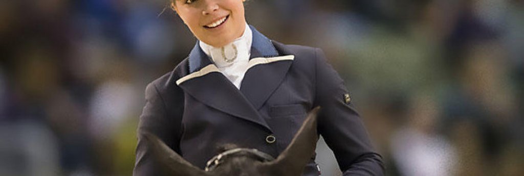 Шарлот Румениге
Румениге има пет деца, а Шарлот преследва спортна кариера, но далеч от футбола. Тя е сред най-добрите ездачи в света на конния спорт - прескачане на препятствия и веднъж заяви, че е доволна, че името на баща й не й помага.