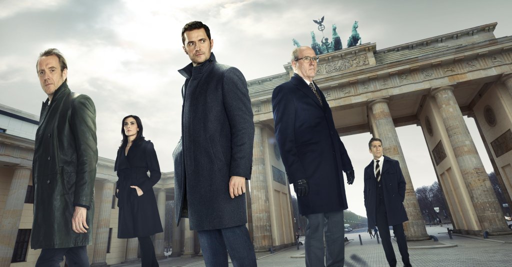 \"Berlin Station\", сезон 3
Премиера: 18 декември - HBO, вече е наличен в HBO GO
За трети път ще се срещнем с агента на ЦРУ Даниел Милър (Ричард Армитидж) в Берлин. Задачата му е да открие лицето, което има канали за достъп до секретна и