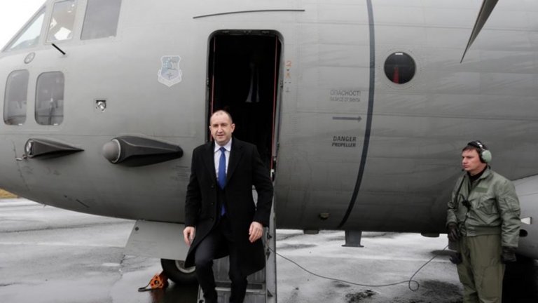 Военният транспортен самолет "Спартан" беше използван при първото посещение на президента Румен Радев в Брюксел в началото на годината