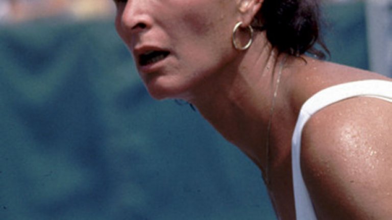 Рене Ричардс (САЩ), тенис
През 70-те взривява световния тенис, като записва участие и на мъжкото, и на женското Открито първенство на САЩ. Операцията по смяна на пола на Ричард Раскин - отличен състезател, хирург и офицер от флота, е извършена през 1975 г. Води упорита битка, за да бъде допуснат до женските турнири. След края на кариерата си става треньор на Мартина Навратилова. 