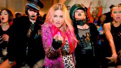 Видеото може и да не е сполучливо, но така или иначе, Мадона си остава легенда в поп музиката и никоя от актуалните й наследнички няма шанс да я достигне