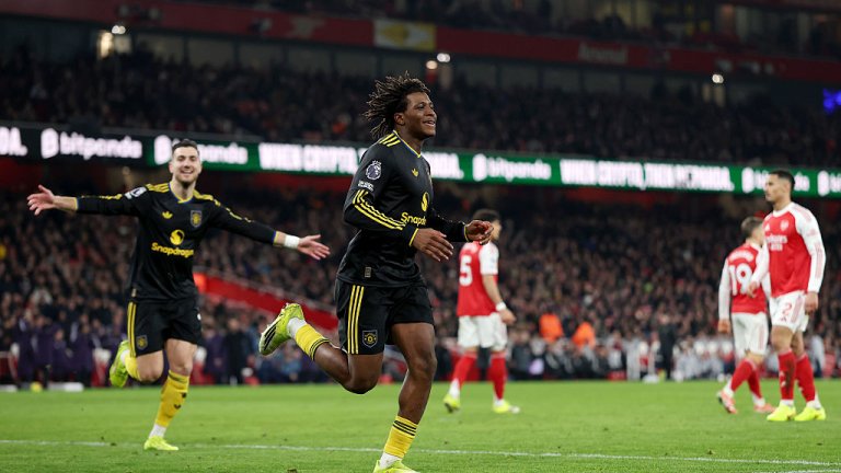 Възраждането на Юнайтед продължи с епична победа над Арсенал