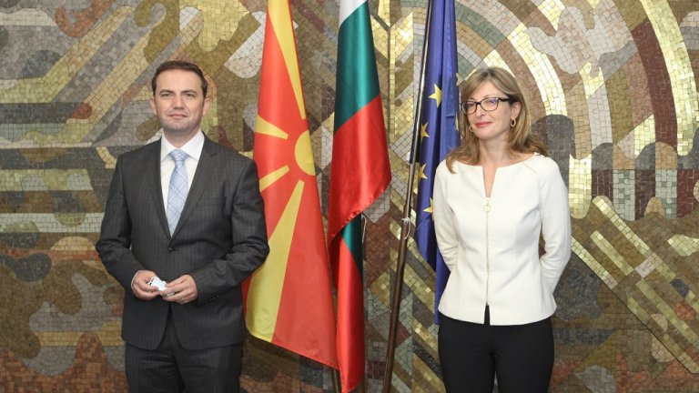 Българският и макденонският външни министри се срещнаха на 9 октомври. Заев обаче очаква, че позицията на премиера Бойко Борисов е различна
