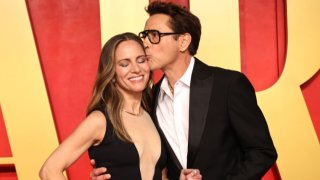 "Старата поговорка е вярна - зад всеки невероятен мъж стои една невероятна жена", убеден е той