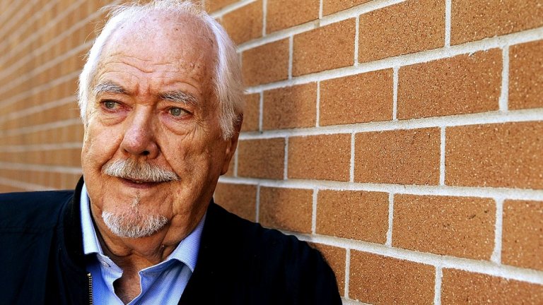 6. Робърт Олтмън
Още един от големите на Холивуд, който 5 пъти е номиниран в категорията "Най-добър режисьор", но никога не е печелил наградата. При това той не губи форма през трите си активни десетилетия - първата му режисьорска номинация е за "Военнополева болница" (1970 г.), а последната - за излезлия 31 години по-късно "Госфорд Парк" (2001). Академията тук донякъде признава пропуска си и през 2006-а дава на Олтмън "Оскар" за цялостно творчество. Режисьорът умира едва няколко месеца след това.
Популярни филми: "Военнополева болница" (MASH), "Нашвил", "Играчът", "Преки пътища"