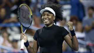 На 45 години Винъс Уилямс твори чудеса на корта