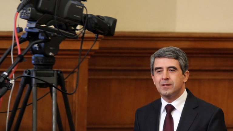 Росен Плевнелиев направи обръщение към нацията от трибуната в Народното събрание, с което призова за истинска пряка демокрация