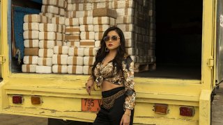 Мексиканските момичета продават телата си за пластична операция