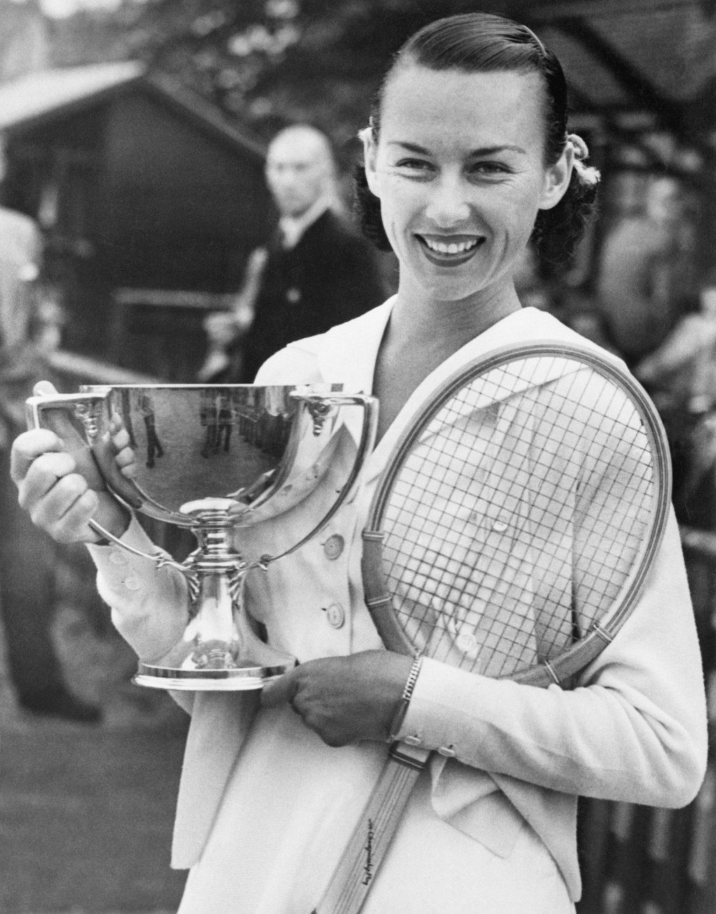 Лилаво бельо на "Уимбълдън", изнасилване, катастрофа с хеликоптер и 12 котки: Трагичната история на Гaси Моран