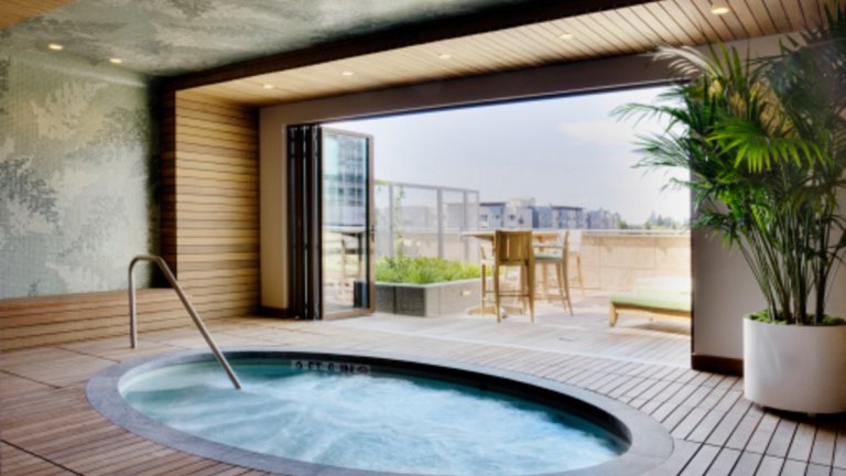 4-годишно дете е в тежко състояние след инцидент с джакузи. Момичето е било засмукано от помпата на съоръжението в спа комплекс в село Брестник.