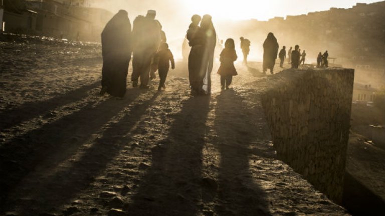 За обикновените хора в Афганистан корупцията е втори по значимост проблем след липсата на сигурност