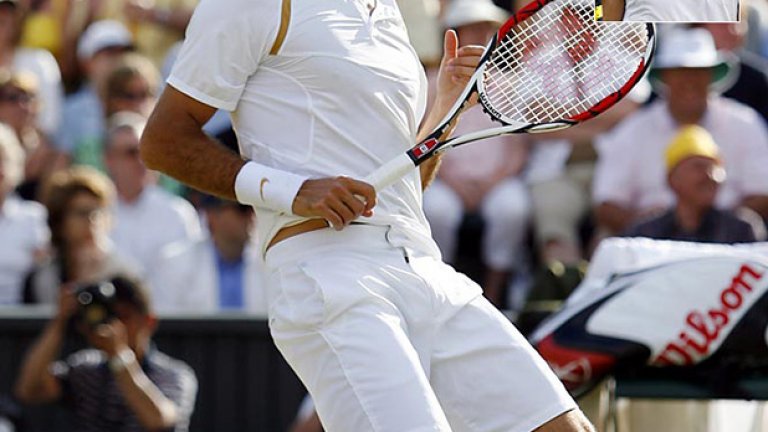 2007-а, Уимбълдън, финал. 7:6 (7), 4:6, 7:6 (3), 2:6, 6:2 за Федерер и негова 34-а поредна победа в Лондон. След този мач Федекс изравнява Бьорн Борг - пета поредна титла на Уимбълдън и 11 трофея от Големия шлем. Общ резултат: 8:5.