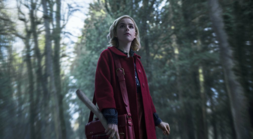 \"The Chilling Adventures of Sabrina\" 
Премиера: 26 октомври
Персонажът на Сабрина Спелман се завръща на малкия екран, този път в много по-различен вид. Киърнан Шипка, която познаваме от Mad Men и Feud, влиза в ролята на Сабрина, а обстановката