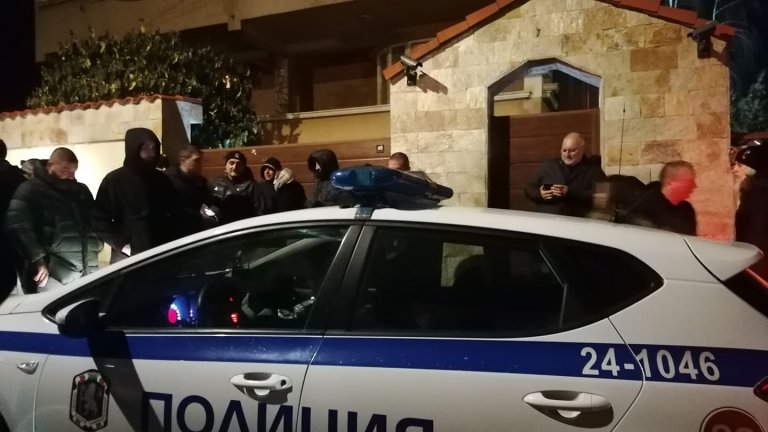 У нас просто не може да говорим спокойно за сериозни теми, трябва да има драматизъм