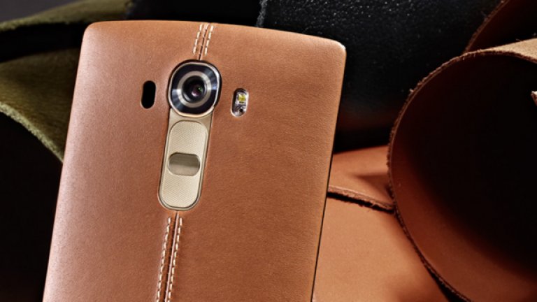 Кожата и смартфоните не са често срещана комбинация, като Motorola Moto X е единственият друг масов модел с истинско кожено покритие. LG очевидно държат да изтъкват коженото покритие като луксозна отличителна черта, както и германските първокласни конци за шевовете и порите от 0.001 микрометъра. Но материалът изглежда донякъде тънък и зърнист при докосване и оставя впечатлението за потенциал за лесно одраскване и зацапване.