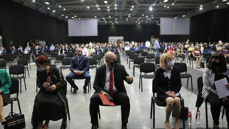 Днес и следващата събота прокурори от цялата страна избират нов представител в Прокурорската колегия на ВСС