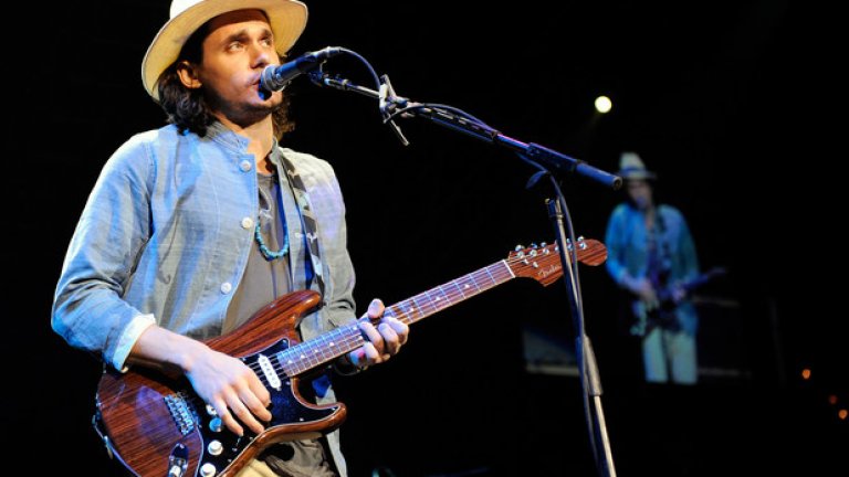 Джон Мейър
Джон Мейър е този непоносим брат  - сещате се, този, който носи хавайска огърлица, винаги е разгърден, разнася китара дори и на хаус-партито, на което не ви се е ходило така или иначе. Той убива хумора на всяка шега и съсипва лафовете ви всеки път, но на никой не му пука, защото той е разгърдена мъжкар с китара. И вероятно харесва Дейн Кук. И е заклет женомразец.