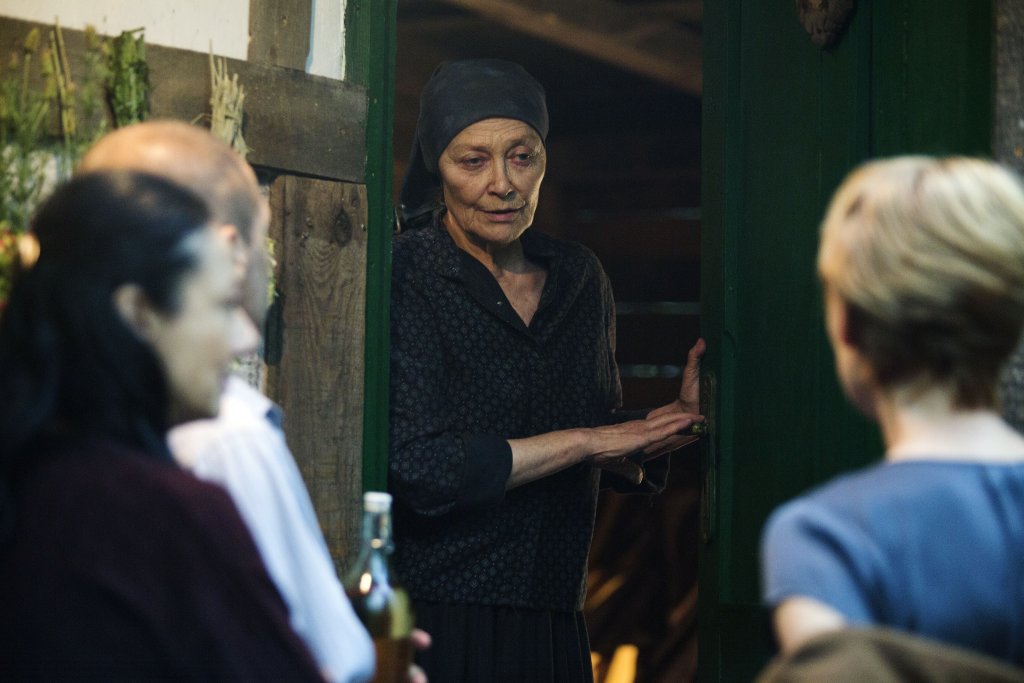 „Скъпи наследници“ 
15 януари ,18:00 часа, bTV