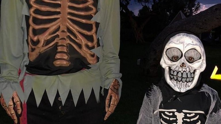 И Лео Меси трябваше да обикаля за лакомства