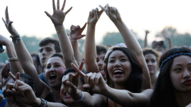 Фестивалът Download за поредна година събра хиляди фенове на тежката музика