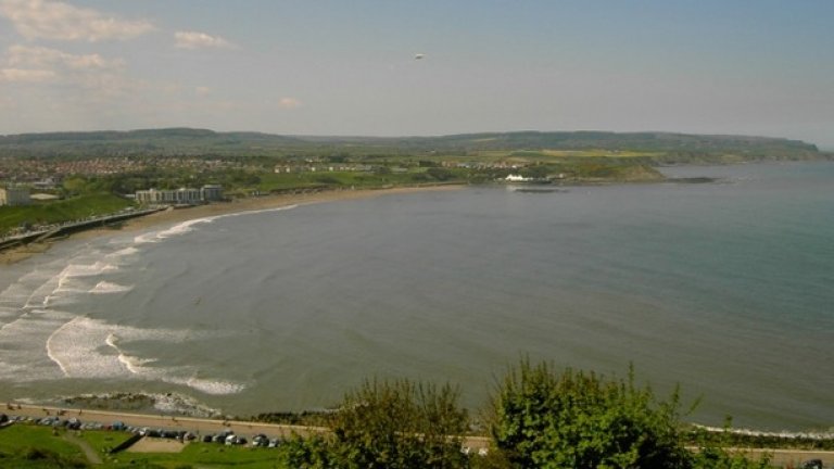 Авторите на тази снимка твърдят, че за заснели НЛО над Скарбъро