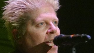 Музикални хроники: Освен певец Декстър от The Offspring е още хиляди неща