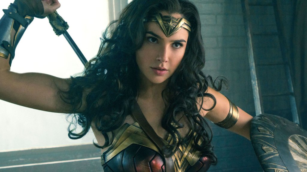 landscape-1495182499-gal-gadot-wonder-woman