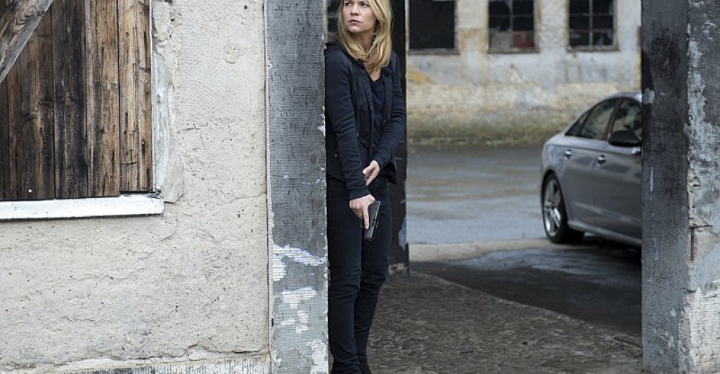 Homeland/Вътрешна сигурност

В края на януари се завръща и Клеър Дейнс в ролята си на Кари. Заедно с Манди Патинкин в ролята на Сол се връщат обратно в Ню Йорк. Може би с тях ще бъде и Рупърт Френд в ролята на Куин? Явно и създателите на сериала не 