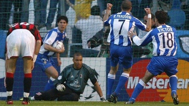 2003/04, 1/4-финали: Депортиво бе смачкан с 4:1 от Милан, но в реванша на „Риасор“ Супер Депор наниза четири безответни гола, сътворявайки един от най-великите обрати в Шампионската лига.