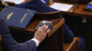 Парламентът прие и механизъм за изчисляване на минималното възнаграждение на годишна база