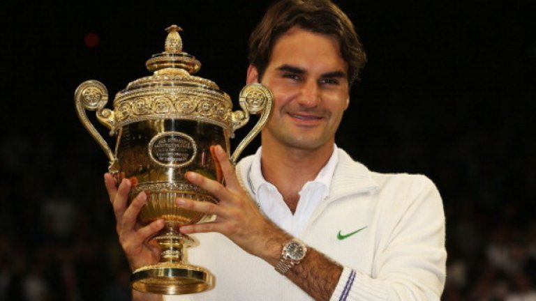 Швейцарският маестро Роджър Федерер печели трофея за първи път през 2003 г. Това е само началото на любовната му афера с Уимбълдън. Бившият №1 има 7 титли. 