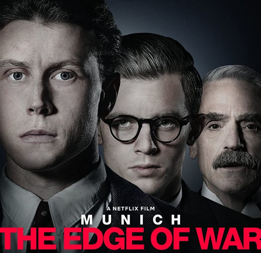Munich - The Edge of War
Кога: 21 януари
Къде: Netflix 
Второто предложение за онези, които не искат да ходят на кино, е исторически трилър, който се фокусира върху конференцията в Мюнхен от 1938 г. Разказва за двама стари приятели, които в момента работят за различни правителства и на които се налага да влязат в ролята на шпиони, за да разкрият тайна на нацистите. В главните роли са добре познатият Джеръми Айрънс и Джордж Маккей (1917).