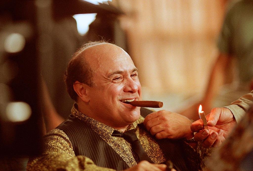“Всички имат нужда от пари. Затова ги наричат пари.” 
- Мики Бергман 
“Heist” 
