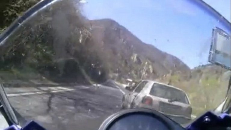 Убийци по пътищата на родината (видео)