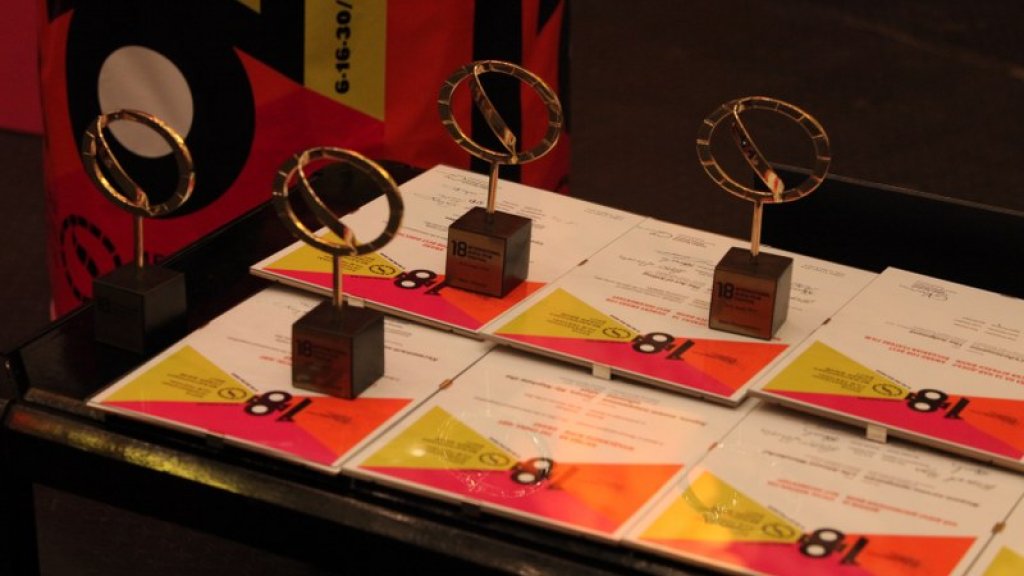 Awards2_800x533