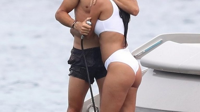 Григор и Никол на почивка в Сен Тропе (снимки)