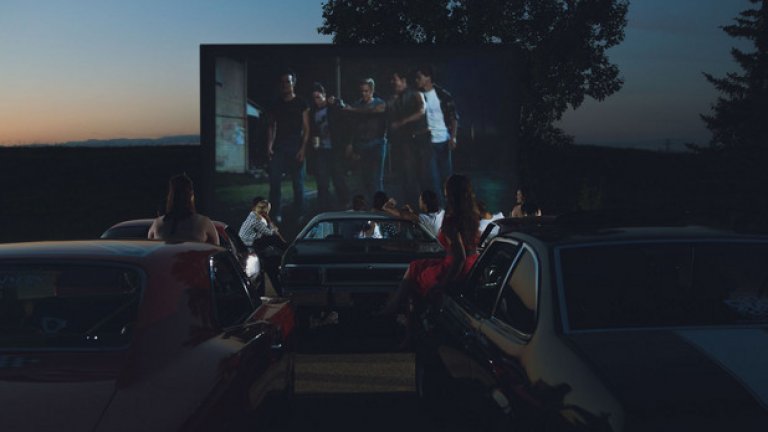 Идеята за "автокино" произлиза, естествено, от САЩ, като се ражда още в началото на 30-те години на 20 век