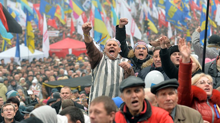 Полицията проби барикадите в Киев