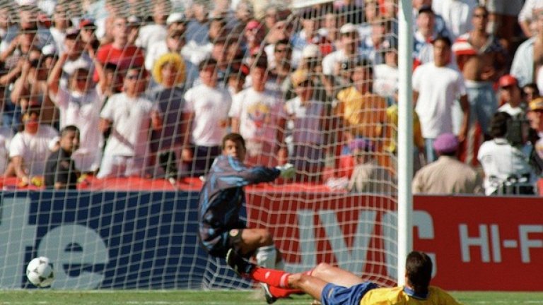 Смъртоносният автогол.
Когато Андрес Ескобар си вкара автогол във вратата на Колумбия срещу САЩ на Мондиал 1994, най-лошите му мисли са били за отпадане на тима в групата. Дни след световното Ескобар бе застрелян пред бар в родината. Вероятно именно заради автогола.